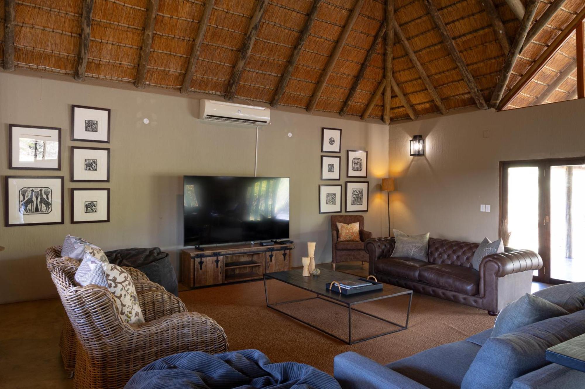 Rhulani Safari Lodge Madikwe Game Reserve Exterior photo