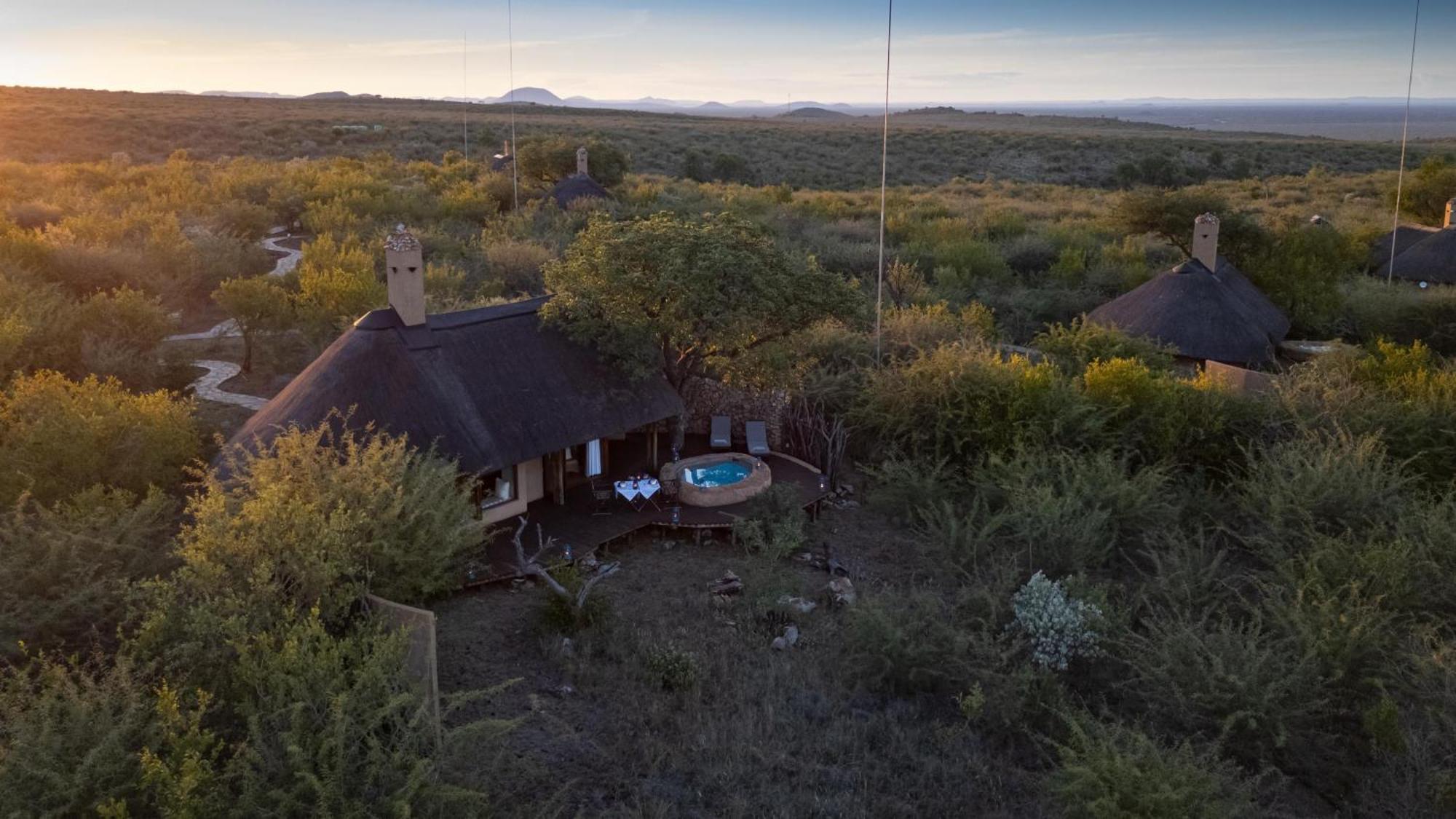 Rhulani Safari Lodge Madikwe Game Reserve Exterior photo